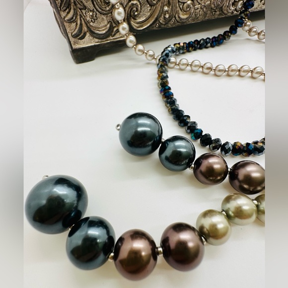 Beautiful Necklace lot - Picture 10 of 17